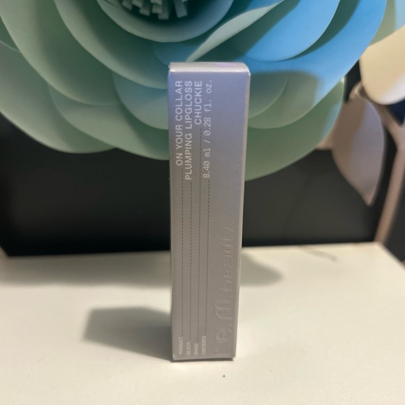 REM Beauty On Your Collar Plumping Lip Gloss | Chuckie - Picture 1 of 3